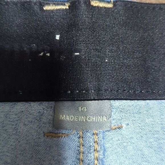 Our Natural Reflections® AB Slimmer Bootcut Jeans - Picture 8 of 8